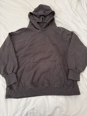 late sunday afternoon hoodie  size XL  details : -no flaws  -good condition